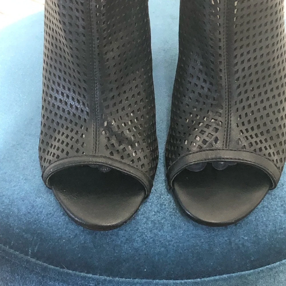 Guess Black Peep Toe Ankle Boots Size 8.5